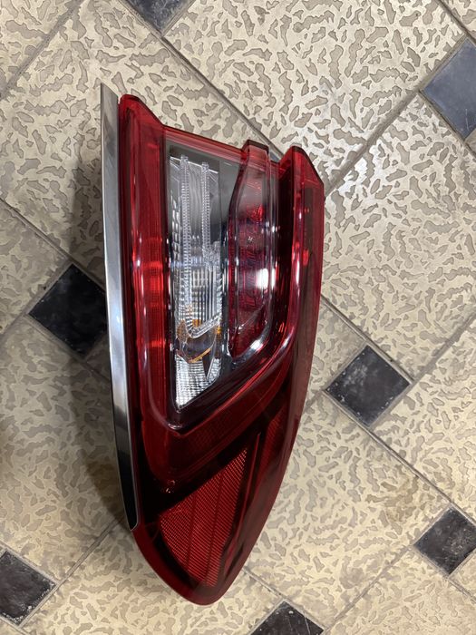 Задние фары на Hyundai Grandeur 2016 и дале