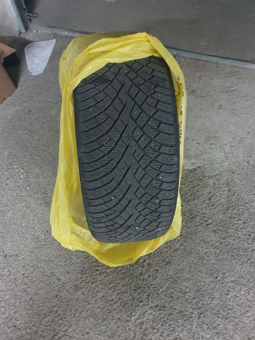 Nokian  245 50 18 зимни гуми дот 22
