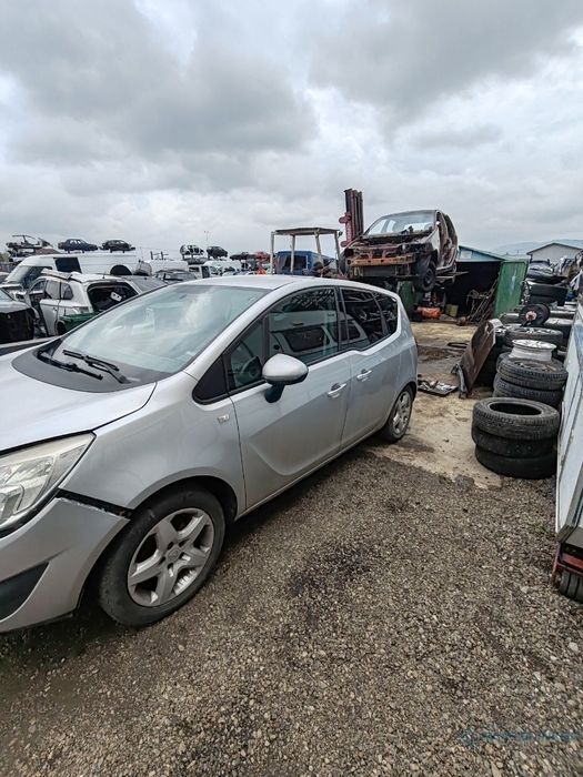 Dezmembrez OPEL MERIVA B S10 2011 1.4 A14NEL 88KW|120HP