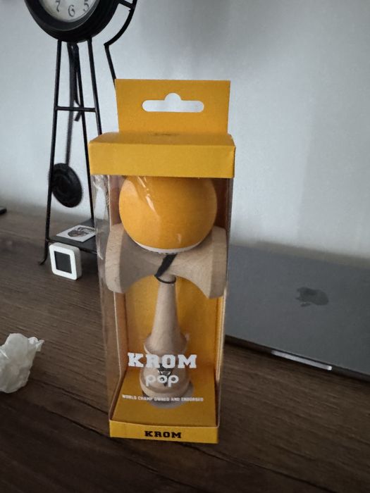 Kendama Krom Pop Originala Rubber - Galben