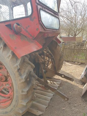 Tractor  U650 romanesc