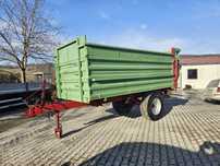 Remorcă agricolă basculabil in trei părți 8 tone