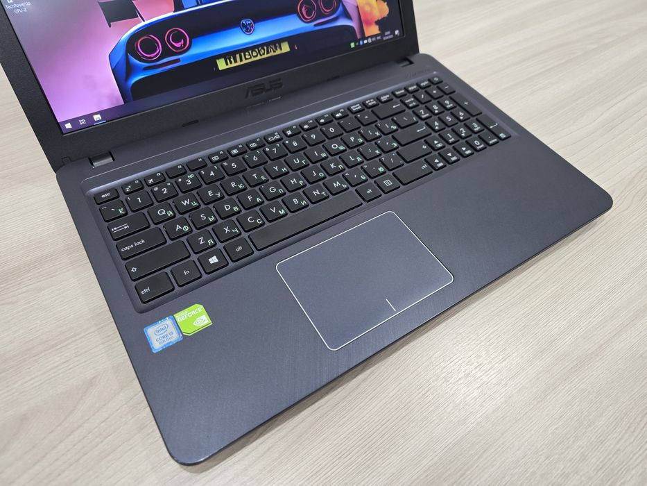 ASUS, Core i5-8Th, SSD 256Gb, RAM 8Gb, NVIDIA MX110 2Gb, Full HD IPS