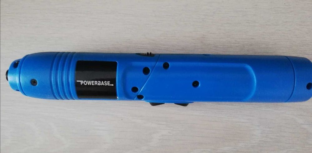 Surubelnita cu acumulator PowerBase