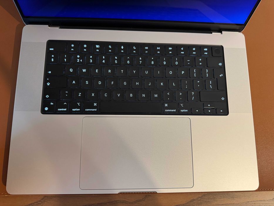 Laptop Apple MacBook Pro 16, M1 Pro,  16 GB RAM, 512 GB SSD, Garantie