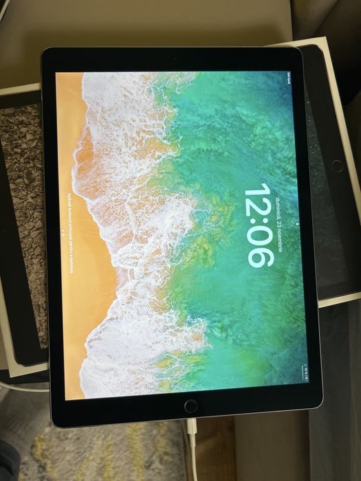 Vand iPad pro 12,9 inci, generatia a 2-a