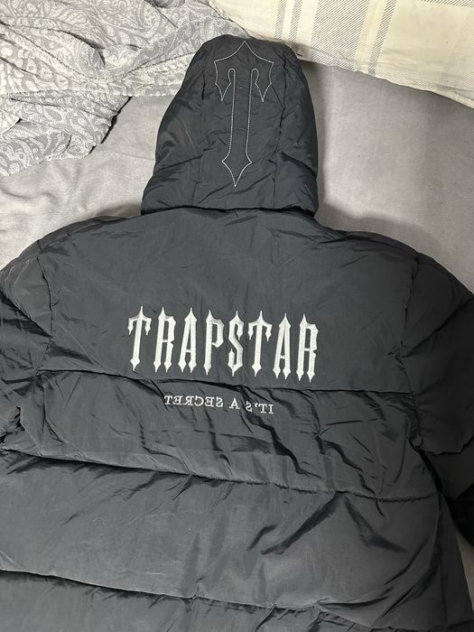 Trapstar яке още с етикети размер L