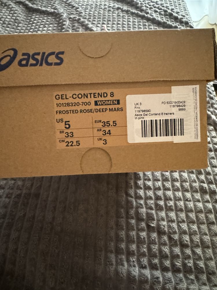 Vand adidasi originali Asics 35,5