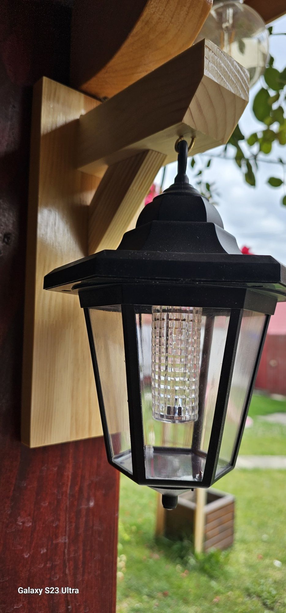 Promotie !Lampa solara tip felinar , pentru morminte , curti ,terase ș