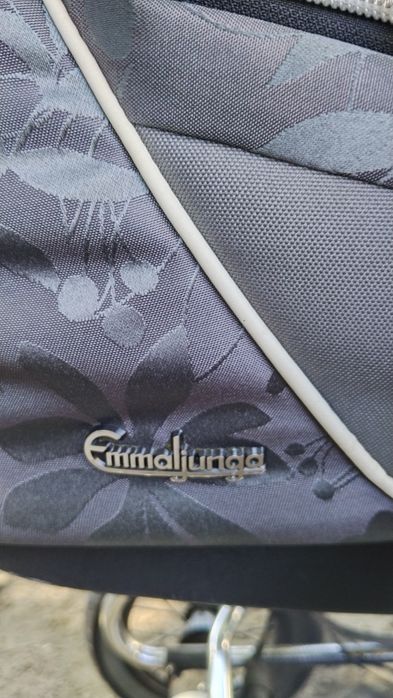 Зимна бебешка количка + много подаръци