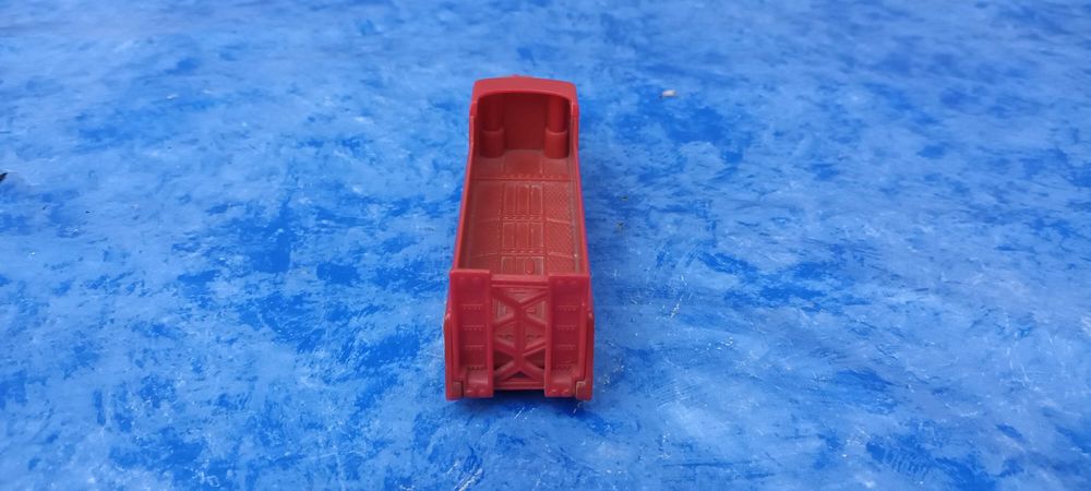 **Red Hot Wheels | macheta camion transportor | 20*4*5 cm