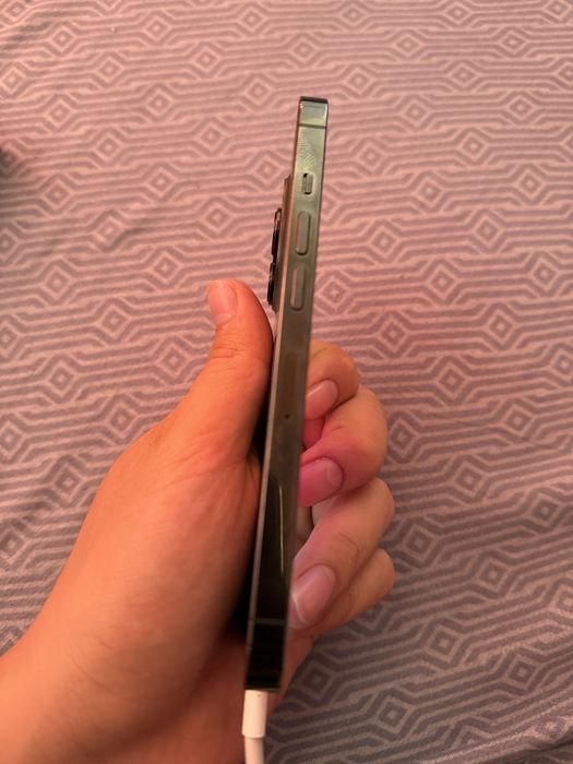 iPhone 13 Pro в идеальном состоянии