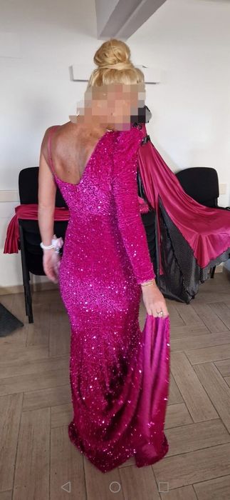 Vand rochie se seara