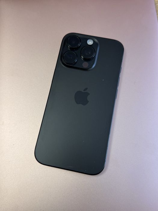 iPhone 16 Pro 512 GB * Grand * Baterie 100%