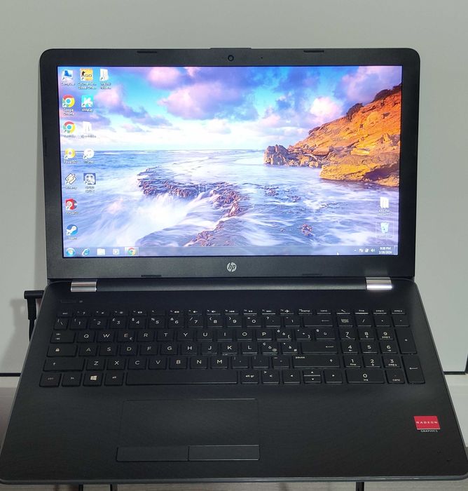 Laptop HP procesor AMD Ryzen 3 15.6 Full HD 8GB 256GB SSD AMD Radeon