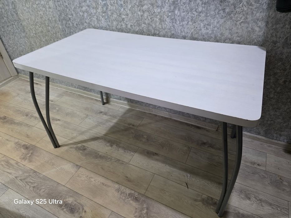 Стол Кухонный продам