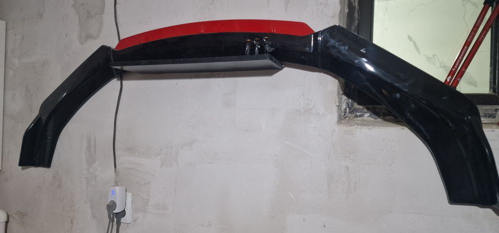 Продам универсальные губы на бампер