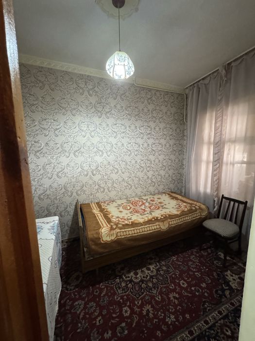 Квартира на Юнусабаде 18. Кирпичная. Вход отдельный