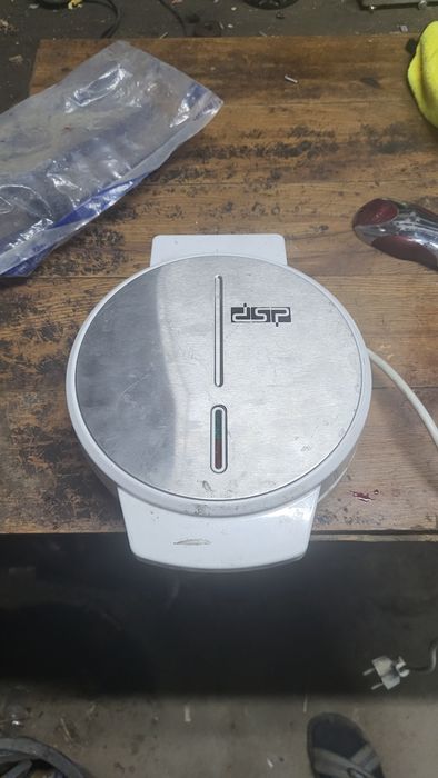 Продам Вафельница