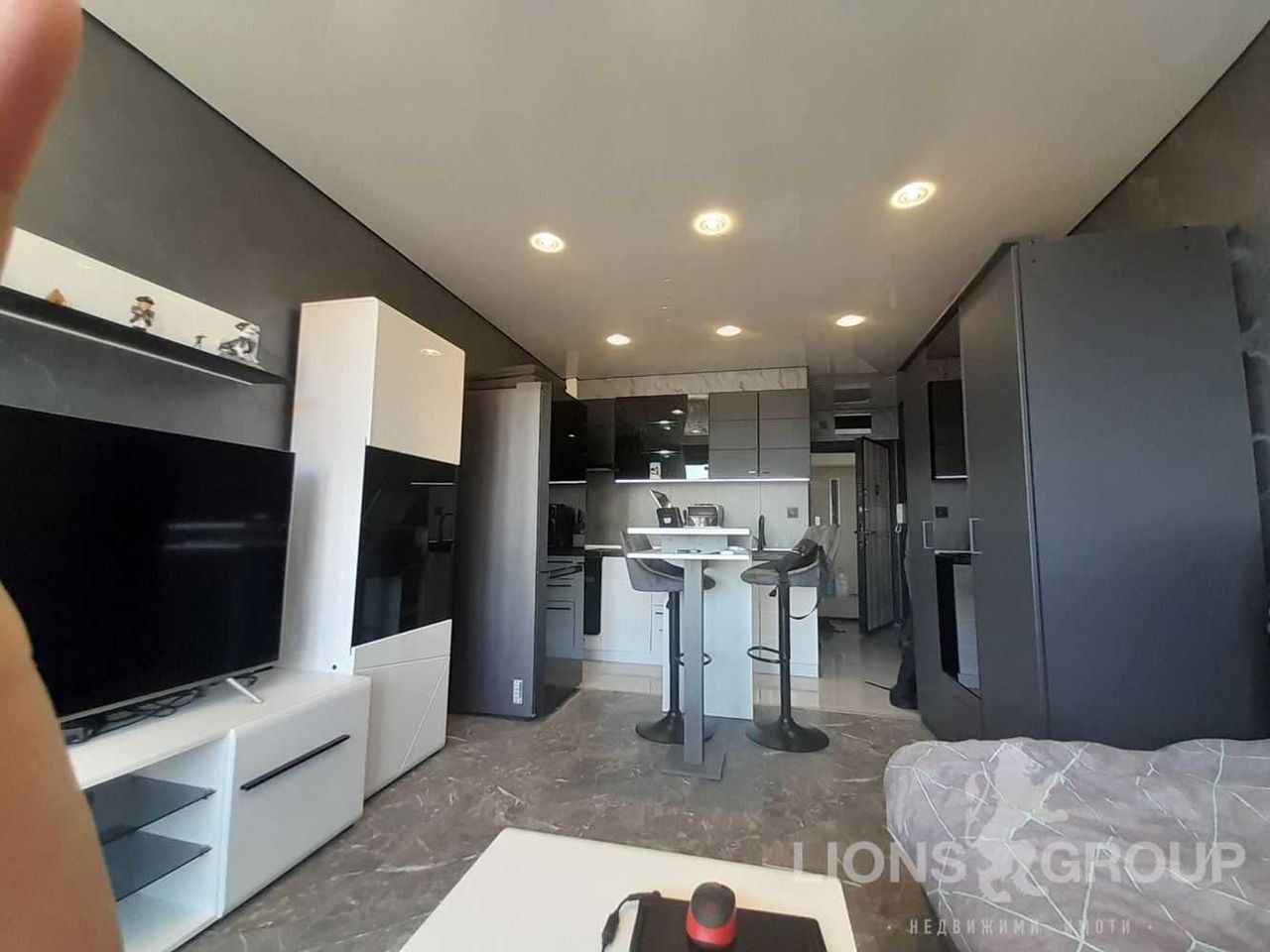 Продава се Едностаен апартамент в Варна, Виница - 40 кв.м за 2188 €/кв.м - Снимка #1
