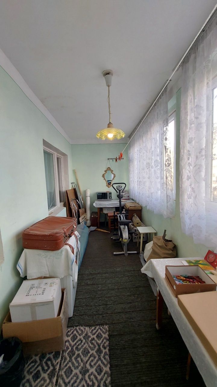 3/3/9. Сергели 8А! Квартира 77 м², не торец.