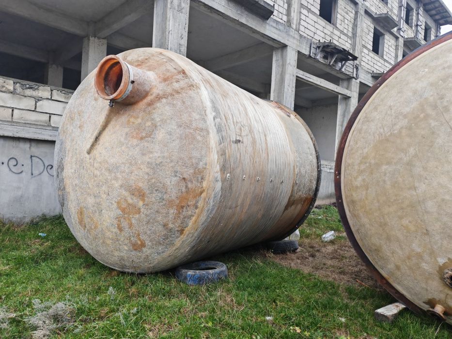 Vând bazine fibra/inox