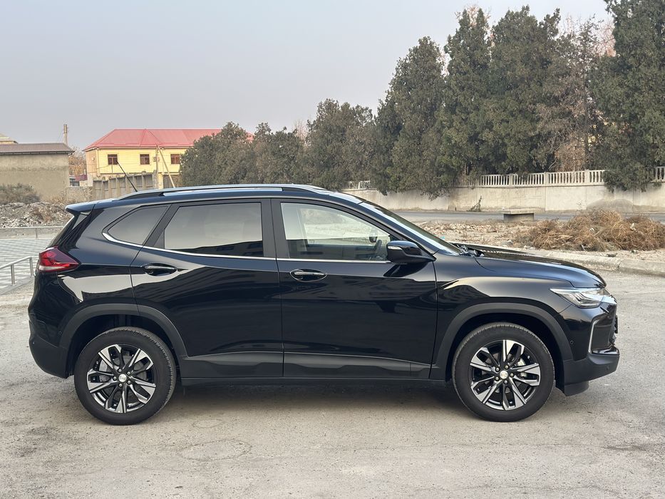 Trackir primier 2024 yil