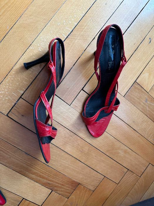 Елегантни сандали 39 номер