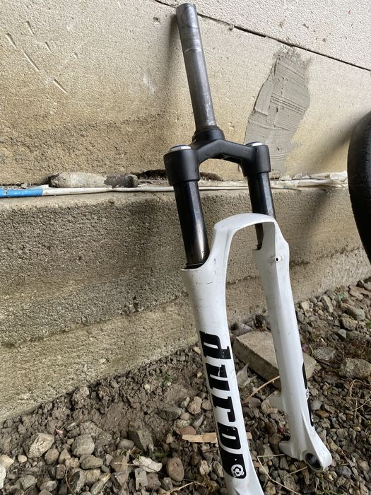 Vand furca sr sountor , in stare perfecta de functionare