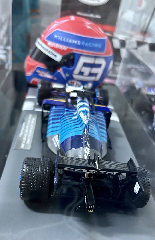 Macheta formula 1 f1 1/18 si casca 1/2 Williams 2021 George Russell