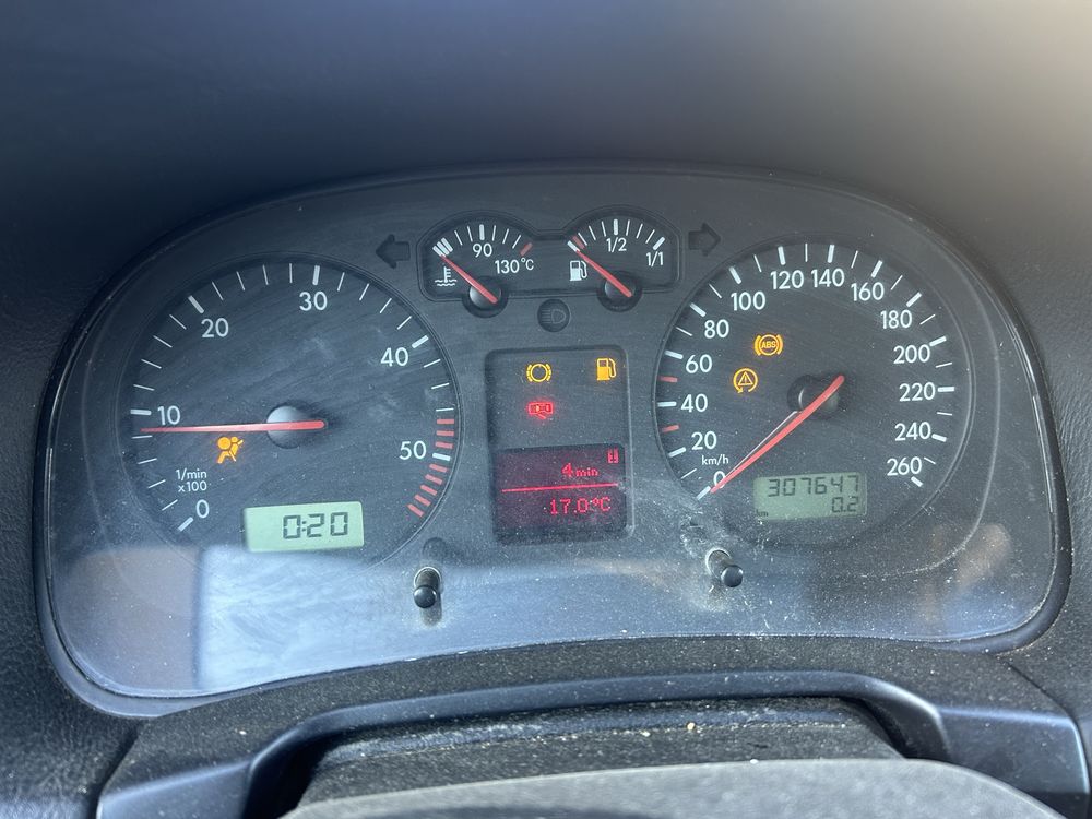 Голф 4 1,9тди 101кс на части/vw golf 4 1,9tdi 101ks na chasti