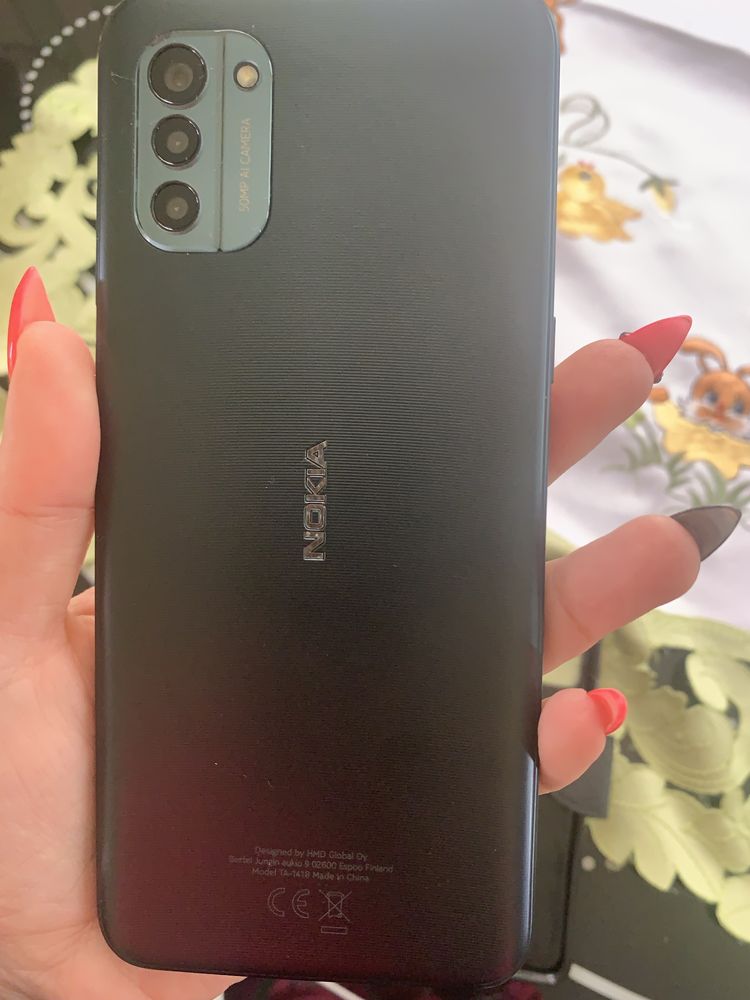 Nokia G42 5G с калъф тефтер