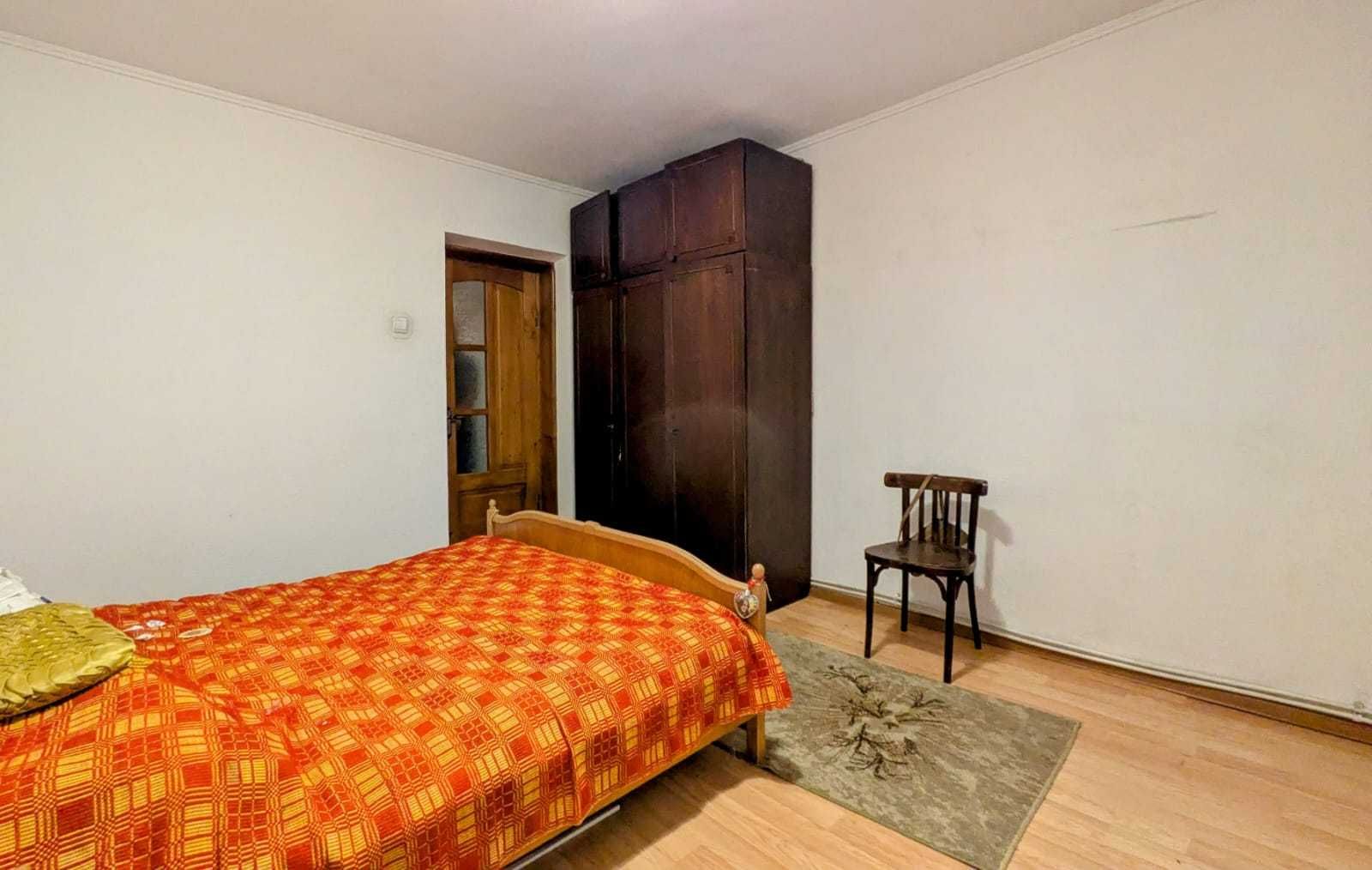 Apartament 2 camere, Parter, Gara, la bulevard - ideal pt cabinet/ bar