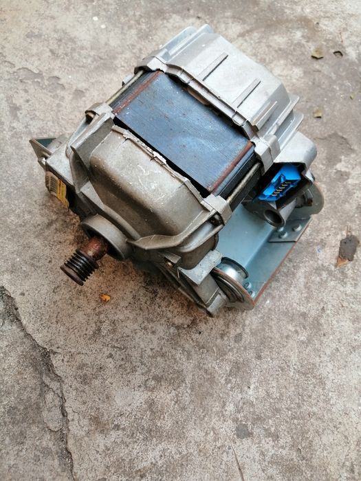 Motor electric pt mașini de spălat sau alte întrebuințări