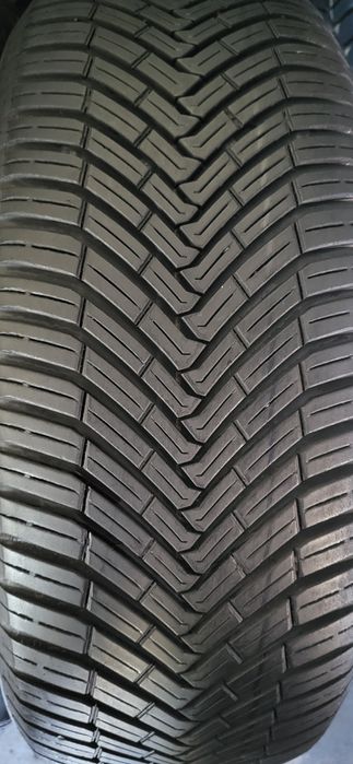 2 anvelope 235 60 18 continental all season 2022 6mm