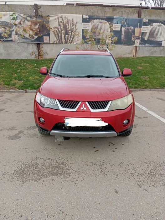 Vând Mitsubishi Outlander - 2.0 - |4x4| - 2009