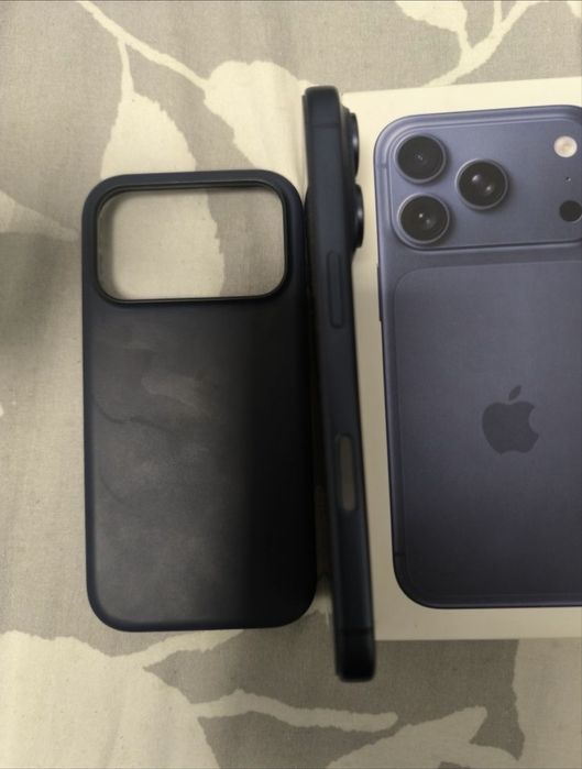 Vand IPhone 17 Pro deep blue 256 Gb
