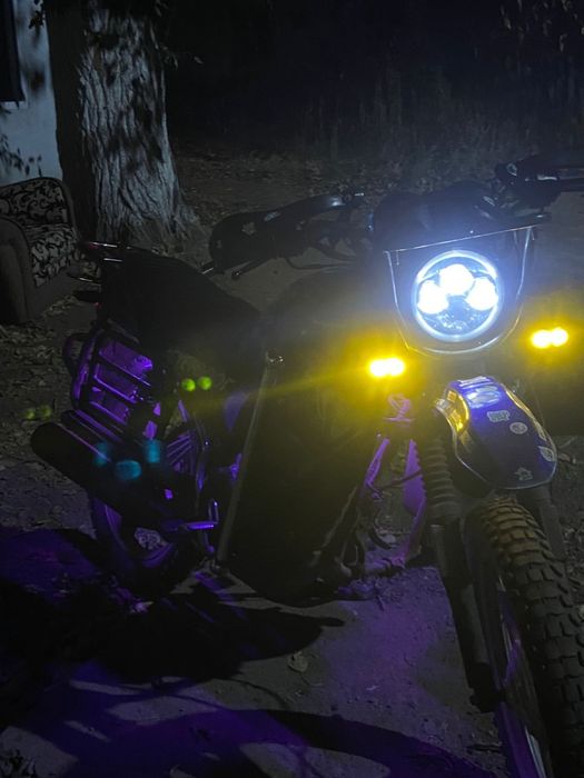 Продам мотоцикл 200сс