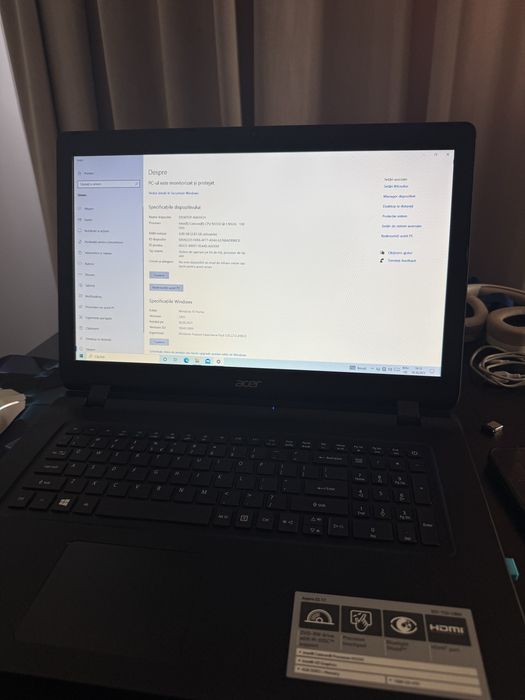 Laptop Acer Aspire ES 17 – ca nou, ecran mare 17.3”, HDD 1TB, 4GB RAM