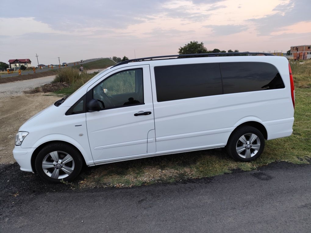 Inchiez/rent duba/van/microbuz 8+1 vito
