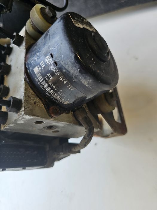 Tulumba frana + pompa abs origiala Volkswagen Lupo 3L

Stare buna

Cod