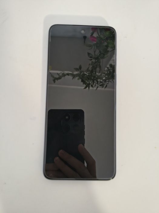 Telefon mobil Motorola G54