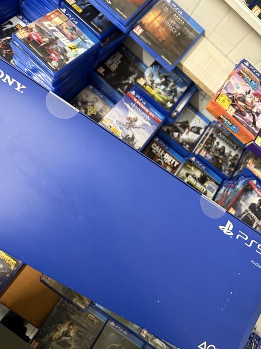 PlayStation 5 Pro nou, sigilat – schimb cu PS5 normal + diferență