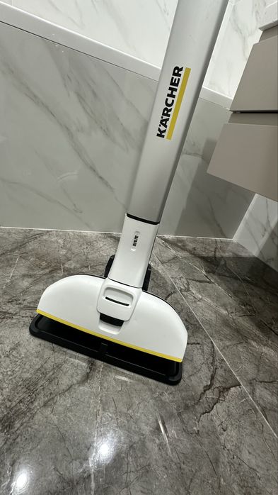 Продам электрошвабру Karcher
