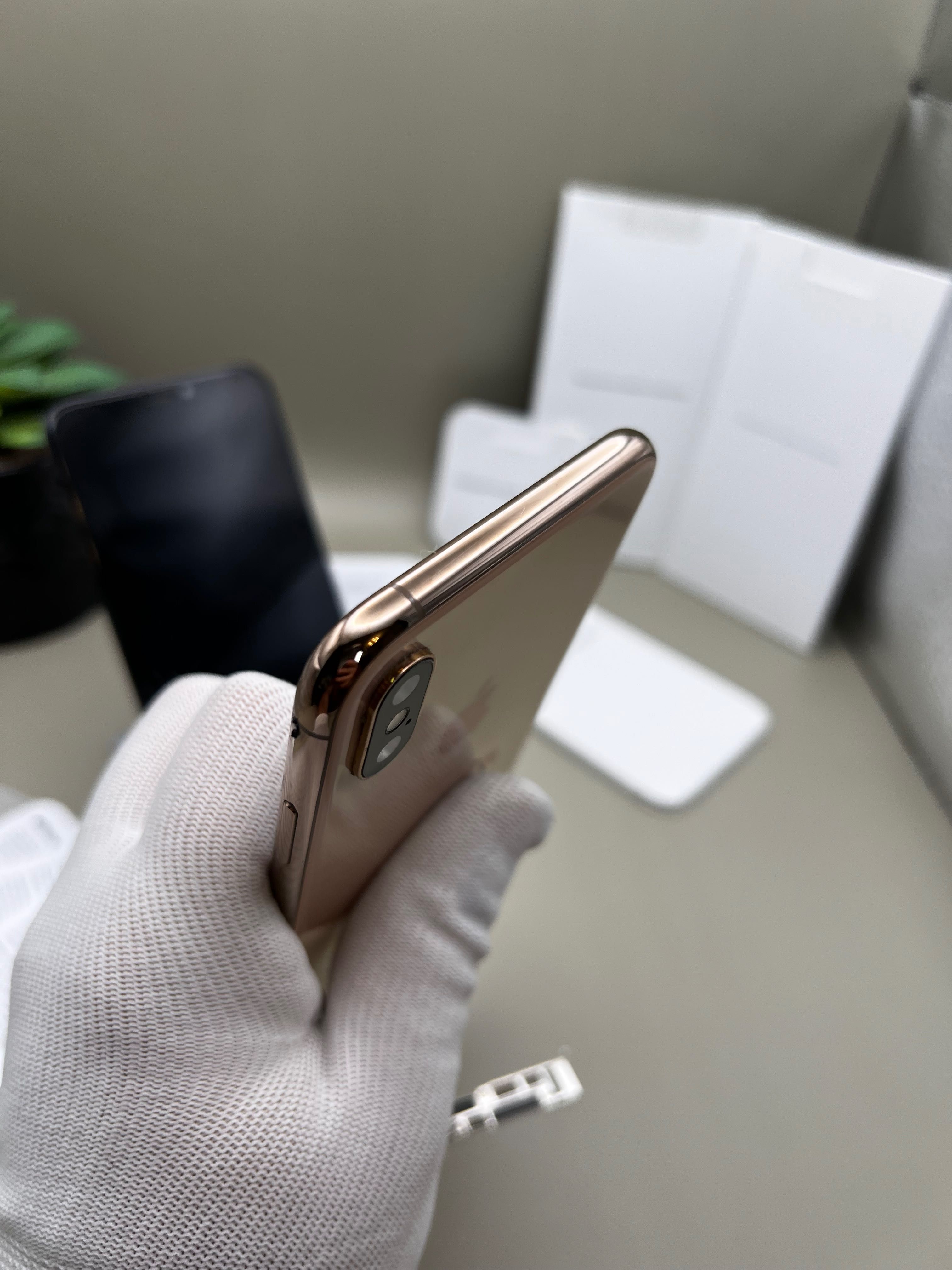 iPhone Xs, за части, изгоряла платка - цената е за целия!