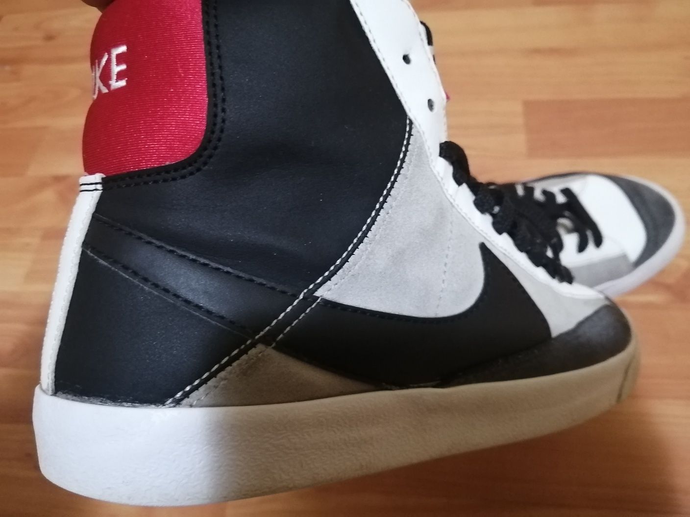 Nike Blazer Mid 77 urgent