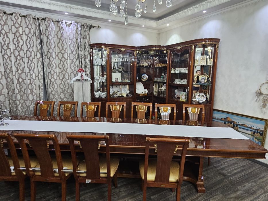 Комплект  мебель стол 4 метра шкаф из дерева