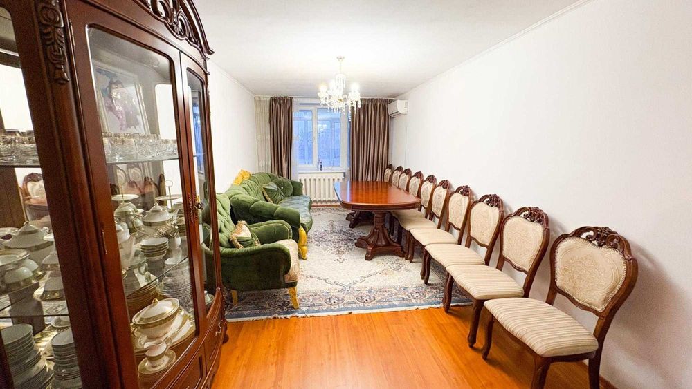 Продается 3-х комн квартира Акбота Империя