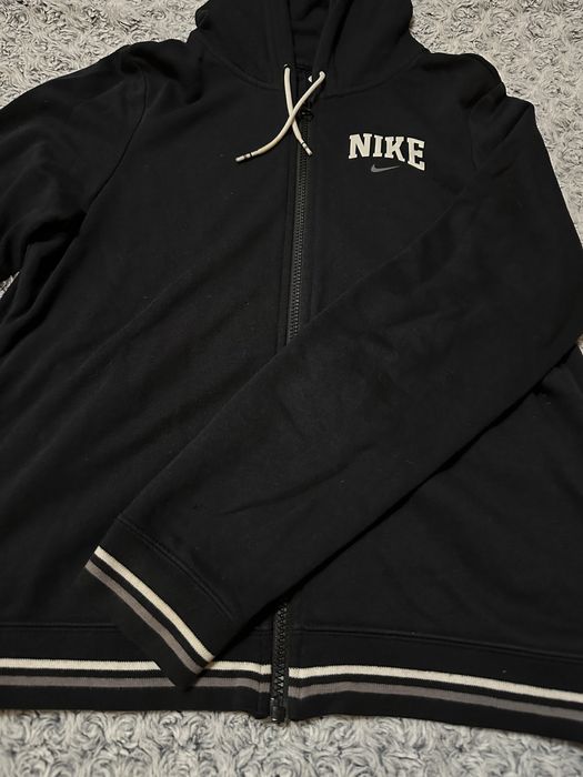 bluza Nike.