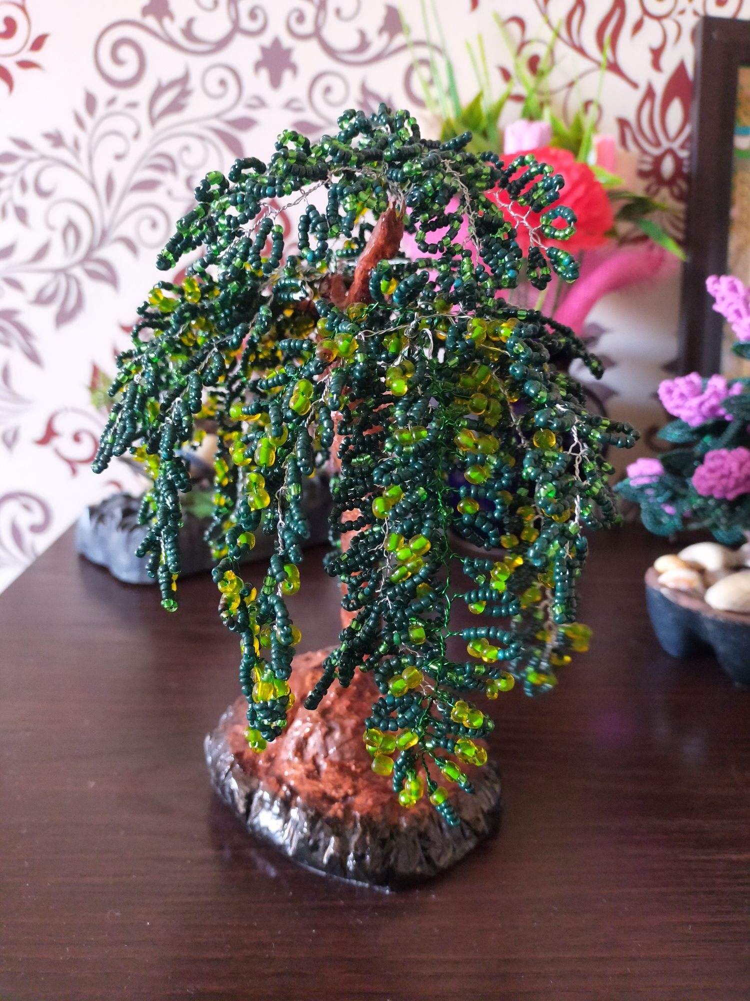 Продам деревья из бисера